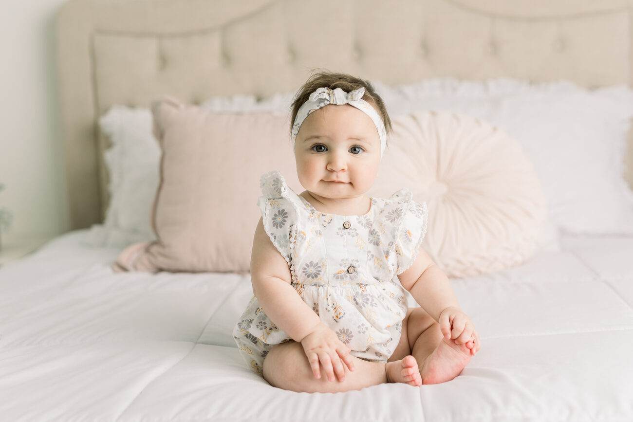 sitter session baby photography, 6-8 month old sitting up